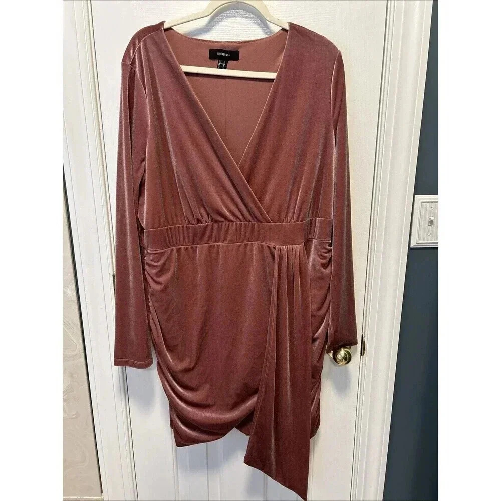 Pink‎ Velvet Forever 21 Dress size 3x Fairy Holiday New Years